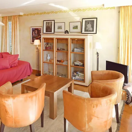 Jeanne D'arc Apt- H-58 By Interhome 아파트 *