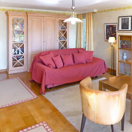 Jeanne D'arc Apt- H-58 By Interhome